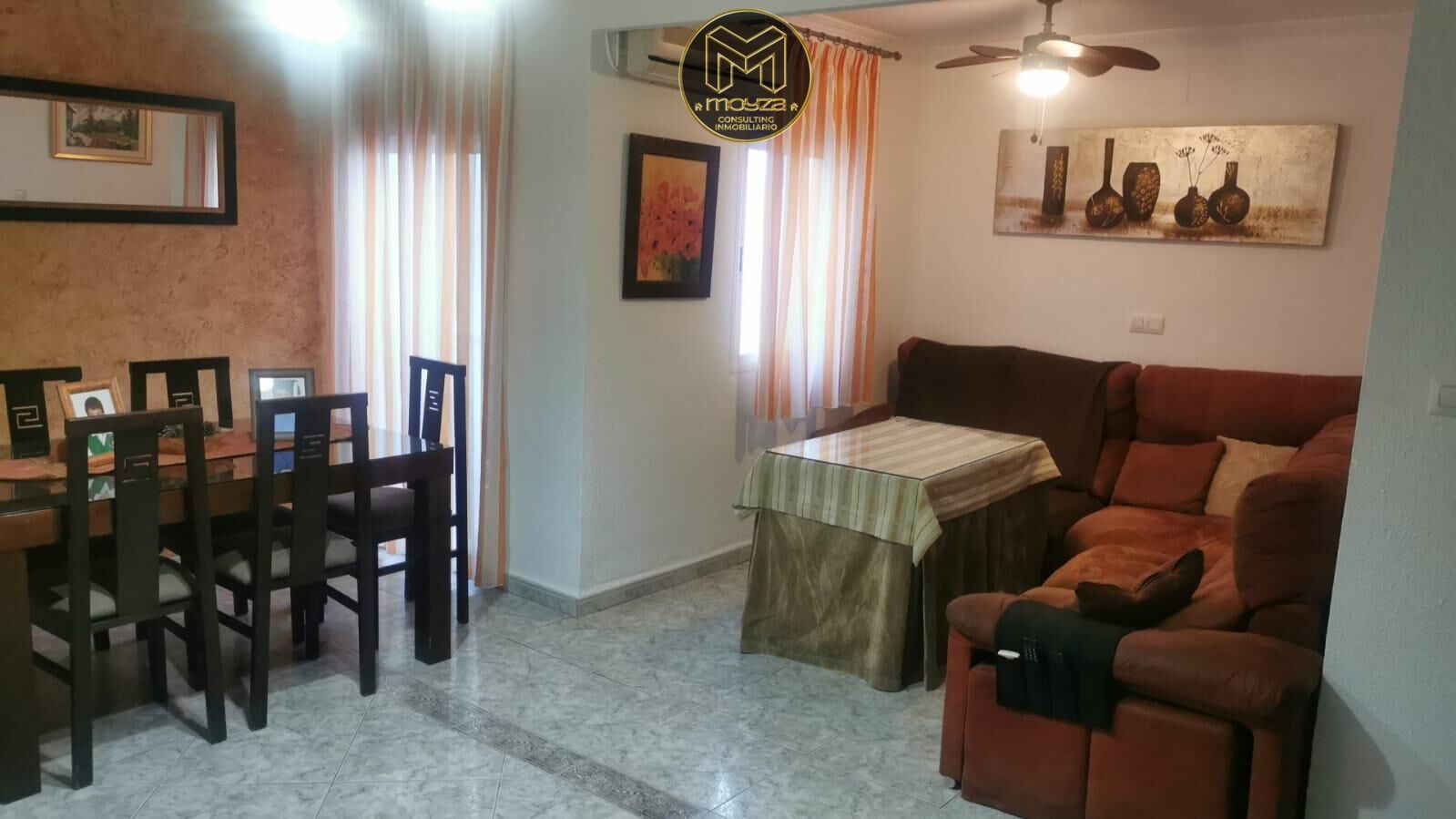 Sala d'estar de Pis en venda en  Jaén Capital amb Aire condicionat, Calefacció i Balcó