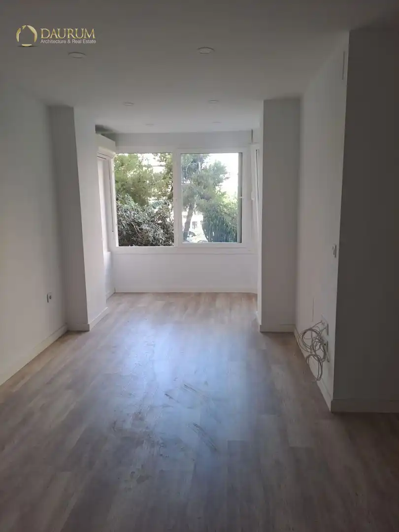 Bedroom of Flat for sale in Sevilla  with Air Conditioner, Heating and Terrace