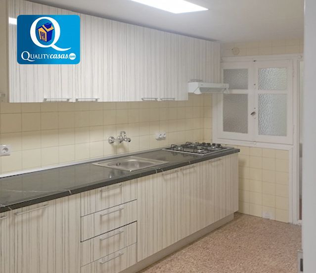 Küche von Wohnung zur Miete in Sax mit Balkon