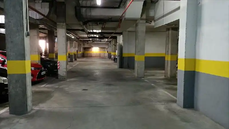 Parkplatz mit Aufzug zum Verkauf in Latina, imagen 6
