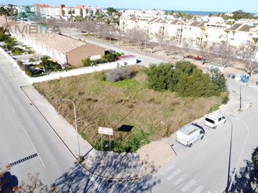 Terreno residencial en venta en Avenida Valencia