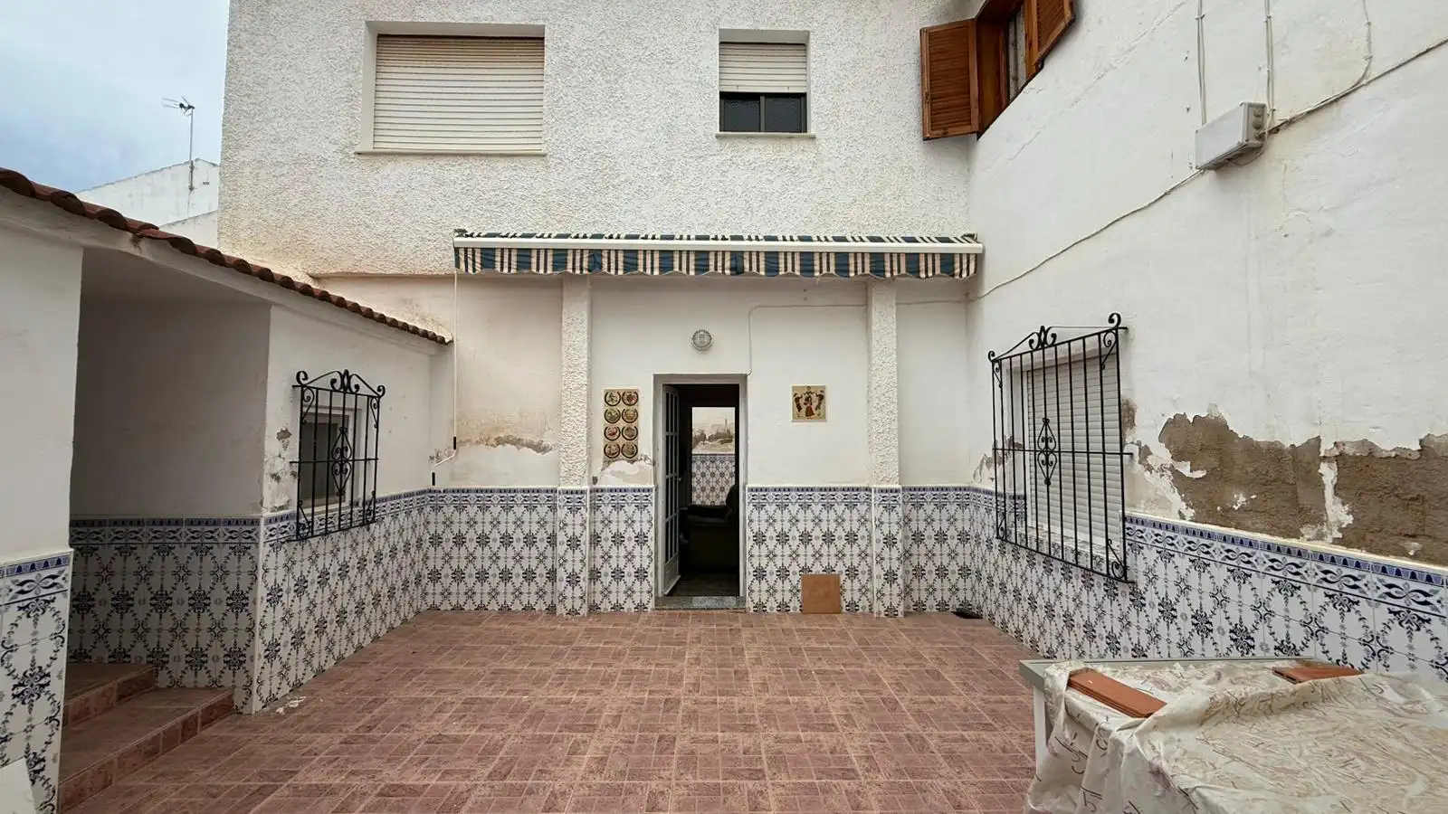 Vista exterior de Casa o xalet en venda en Pilar de la Horadada amb Jardí privat