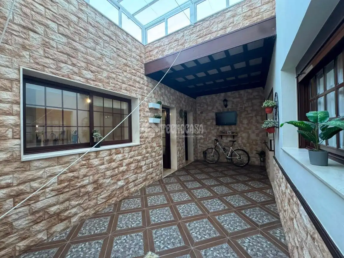 Casa adosada en venta en Calle Dr. Manuel E. Patarroyo, Osuna