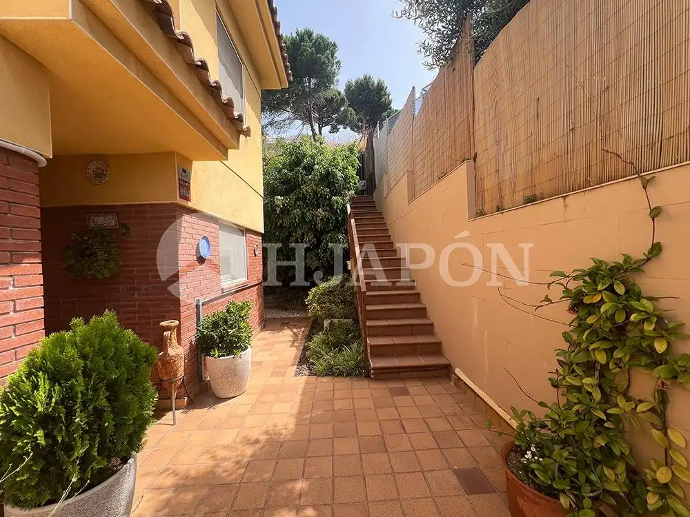 Jardí de Casa o xalet en venda en Vilassar de Dalt amb Aire condicionat, Calefacció i Jardí privat