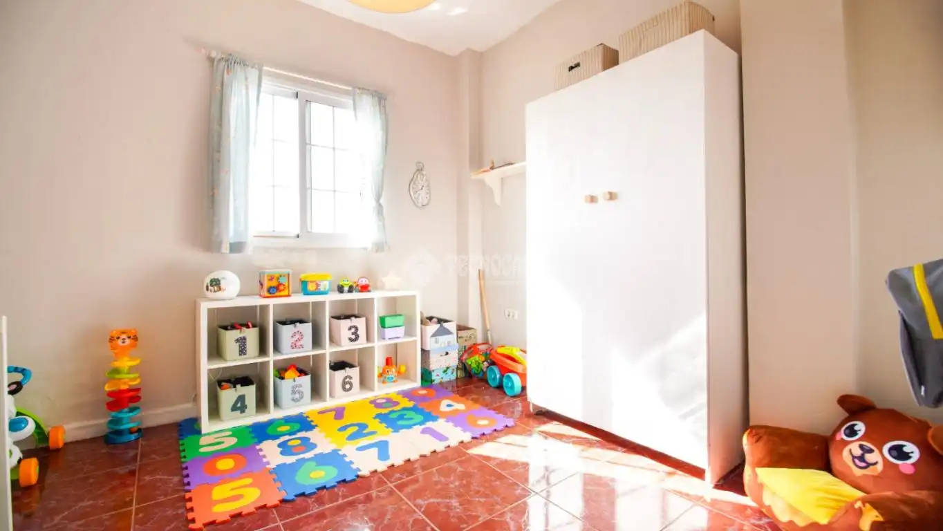 Piso en venta en San Cristóbal de la Laguna con Calefacción, Jardín privado y Parquet