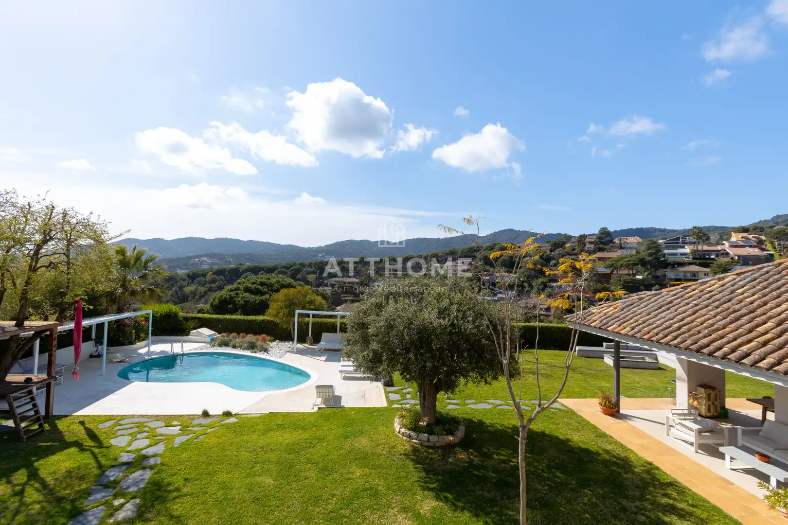 Garden of Houses for rent in Cabrils  with Air Conditioner, Heating and Private garden