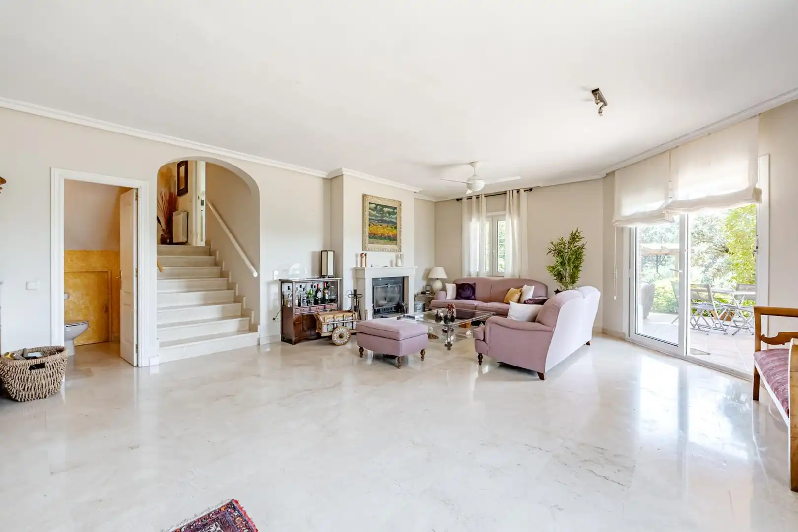 Sala de estar de Casa o chalet en venta en Las Rozas de Madrid con Aire acondicionado, Calefacción y Jardín privado