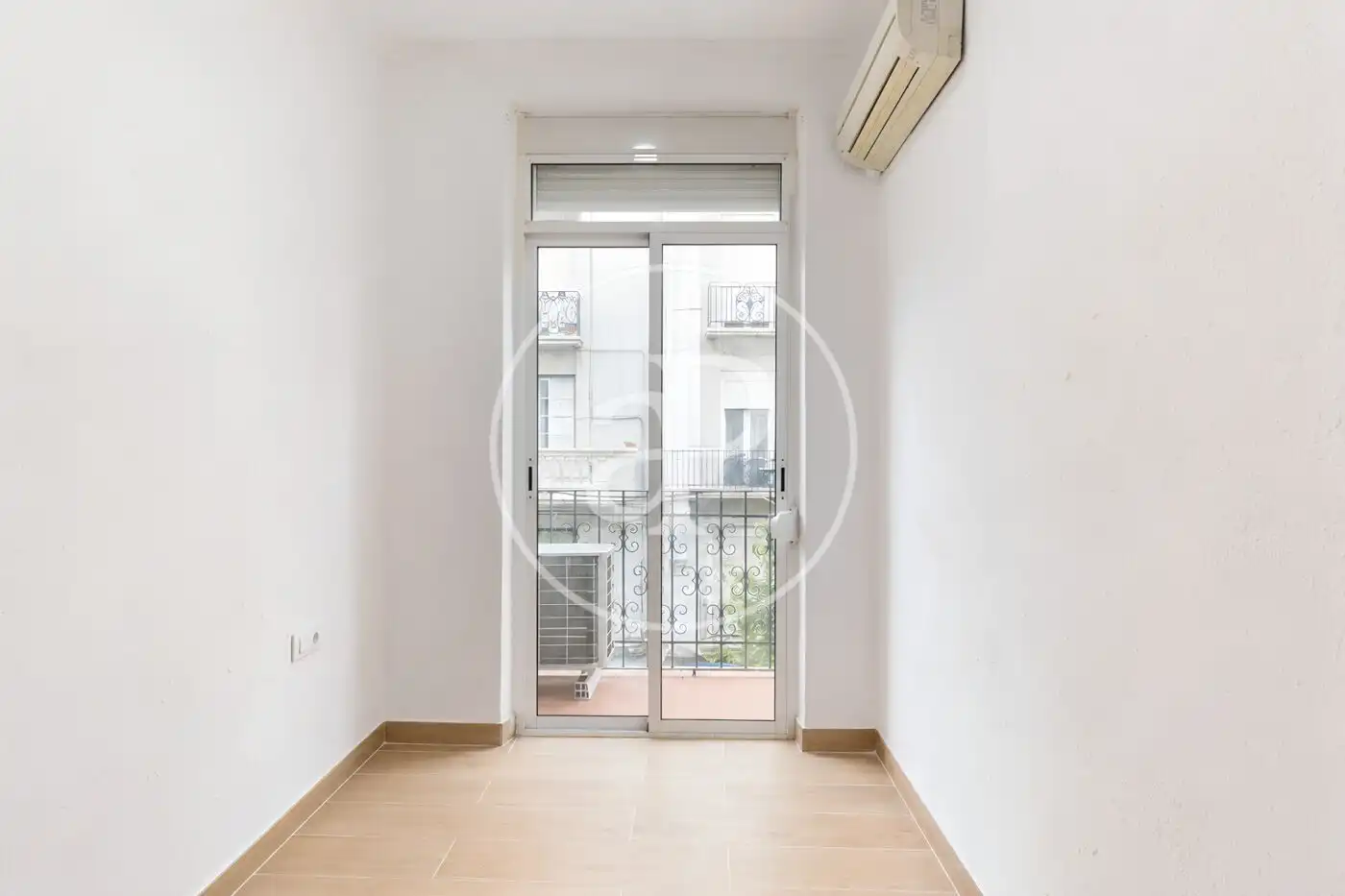Bedroom of Flat for rent in Valencia  with Air Conditioner, Heating and Furnished
