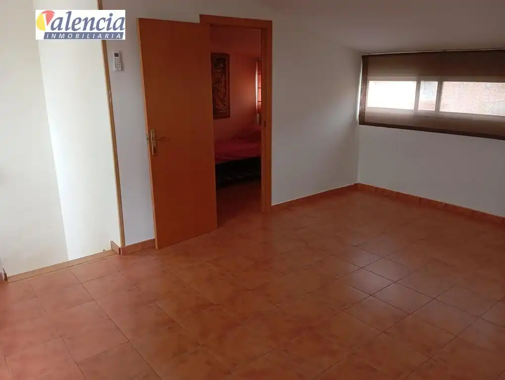 Casa adosada en venda en Bétera amb Jardí privat, Terrassa i Balcó