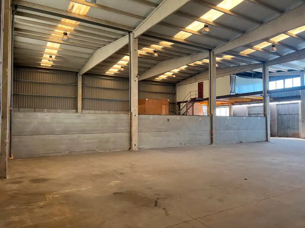 Nau industrial en venda a Begonte, imagen 4