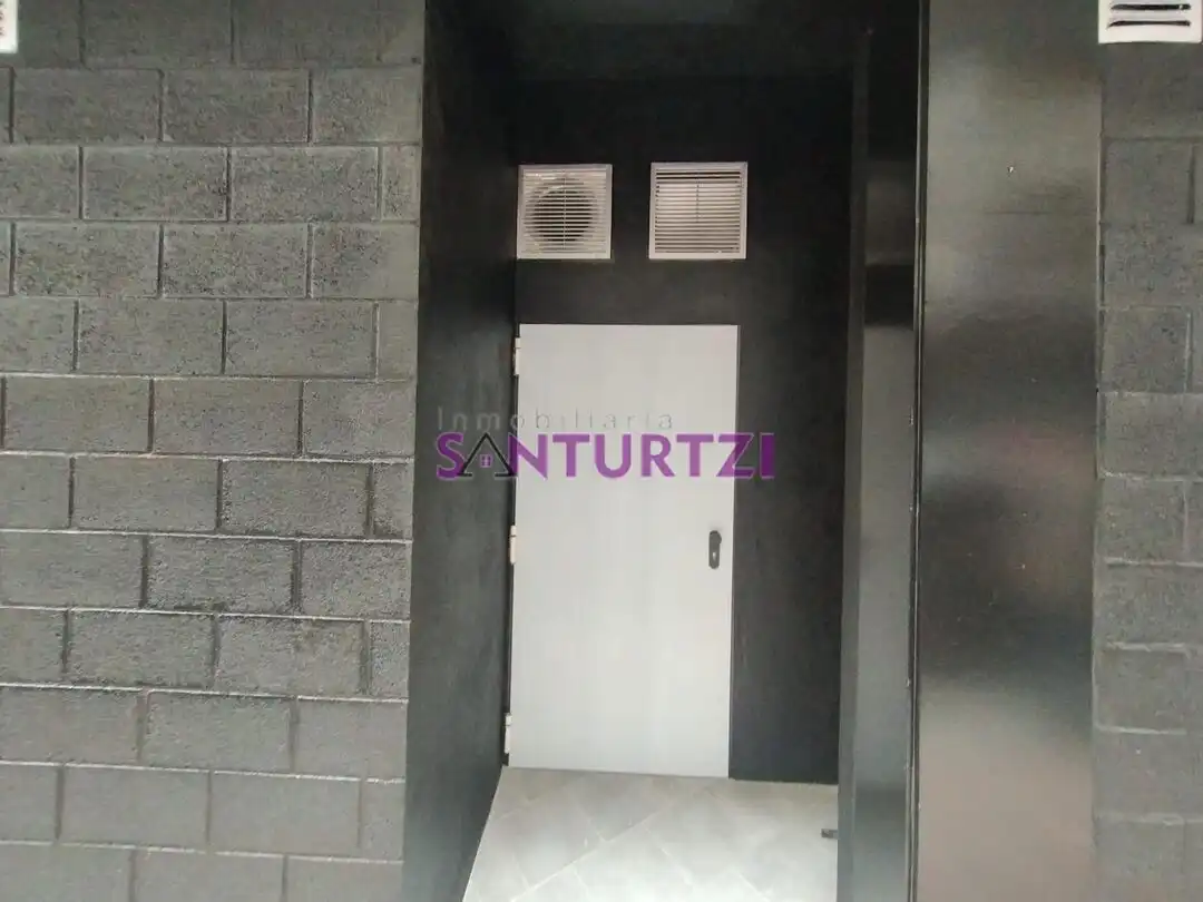 Storage room for sale in Santurtzi 