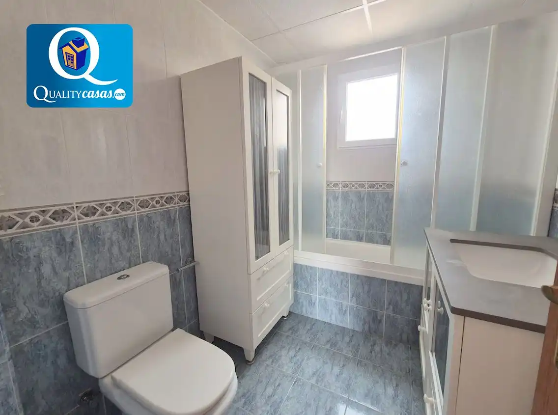 Bathroom of Houses for sale in Mutxamel  with Air Conditioner, Terrace and Storage room