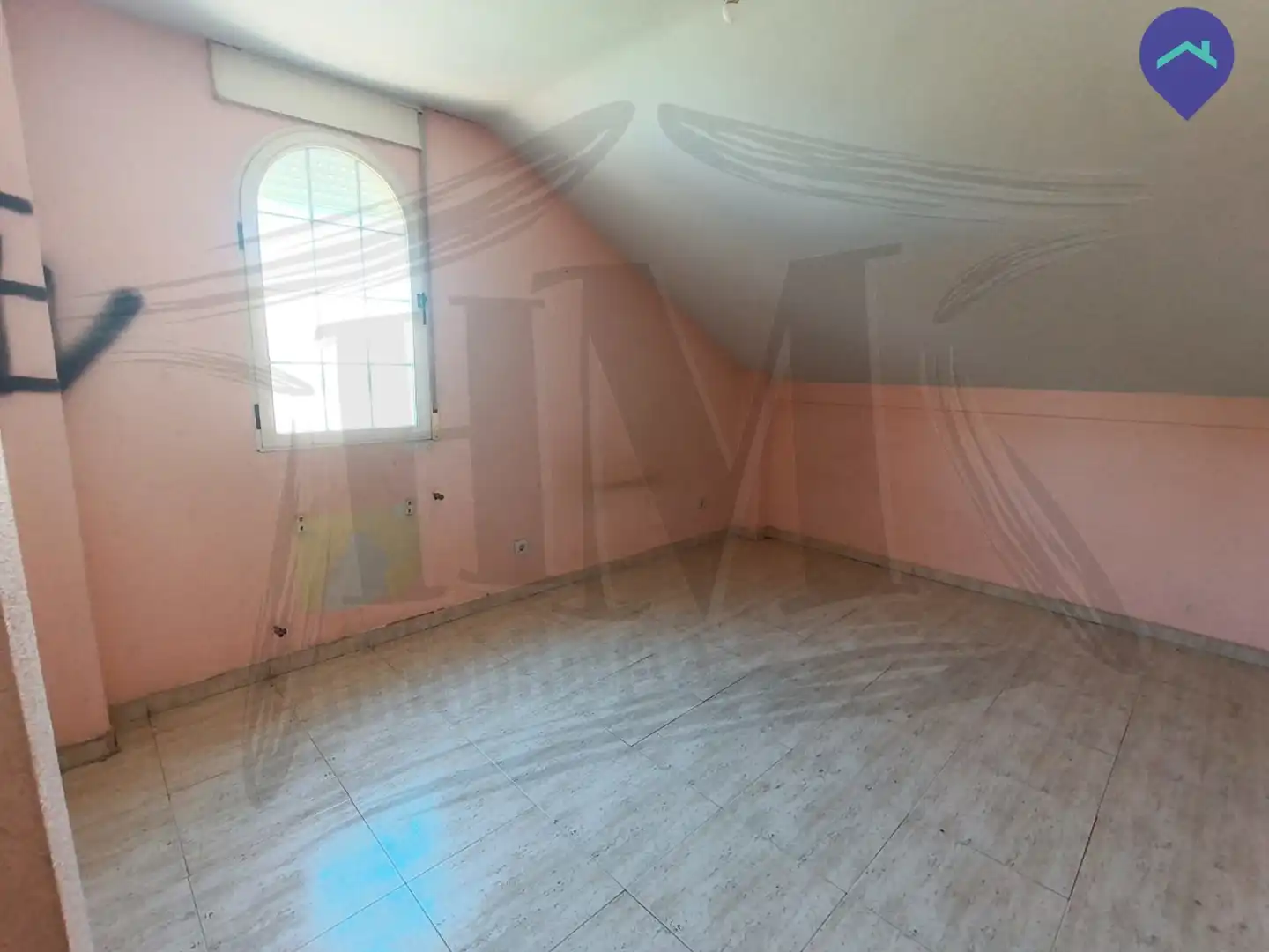 Casa o chalet en venta en Villanueva de la Torre con Jardín privado, Trastero y Alarma