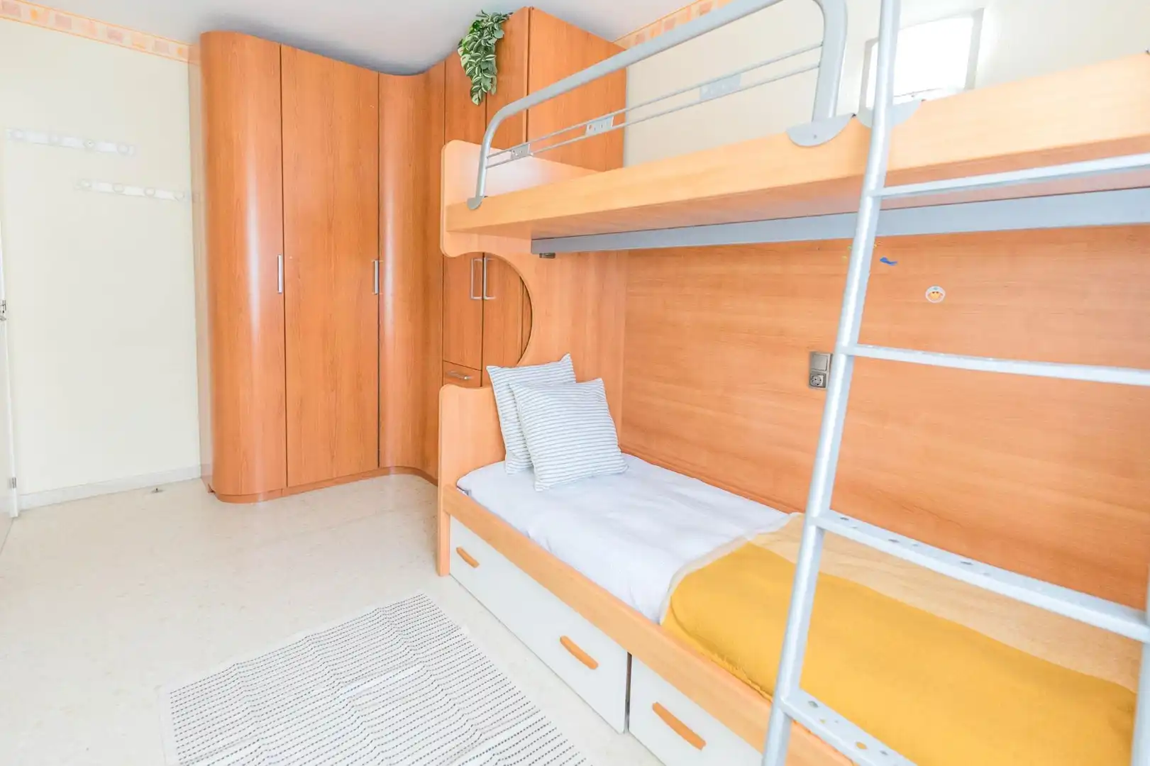 Habitación de Piso en venta en Benalmádena con Aire acondicionado, Jardín privado y Terraza
