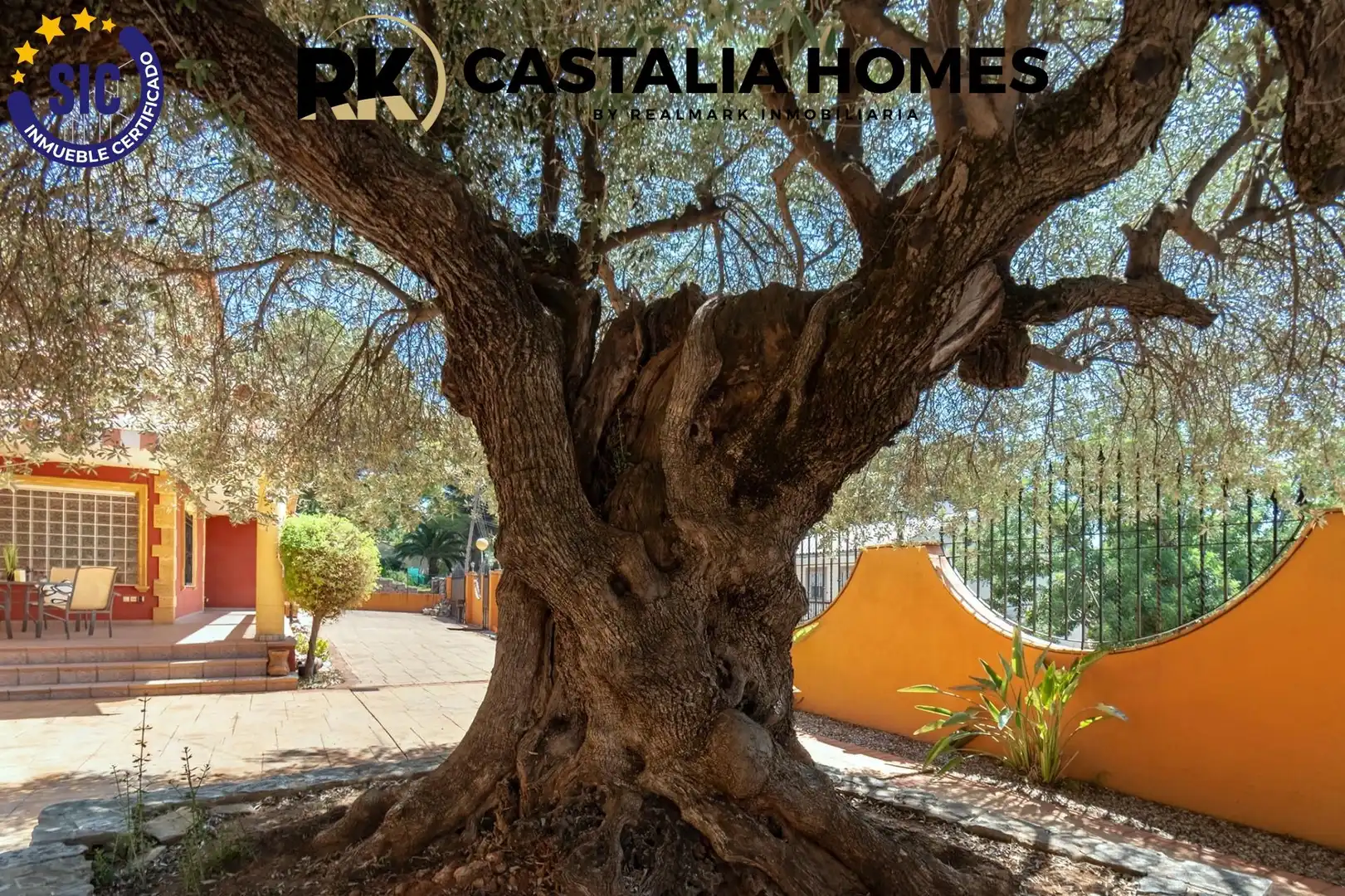 Vista exterior de Casa o xalet en venda en Borriol amb Aire condicionat, Calefacció i Jardí privat