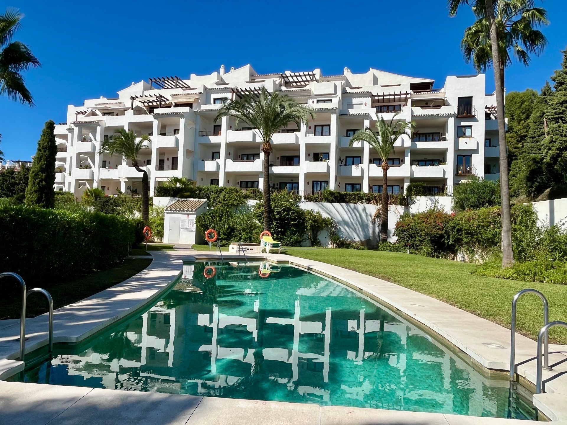 Vista exterior de Àtic en venda en Mijas amb Aire condicionat, Calefacció i Terrassa