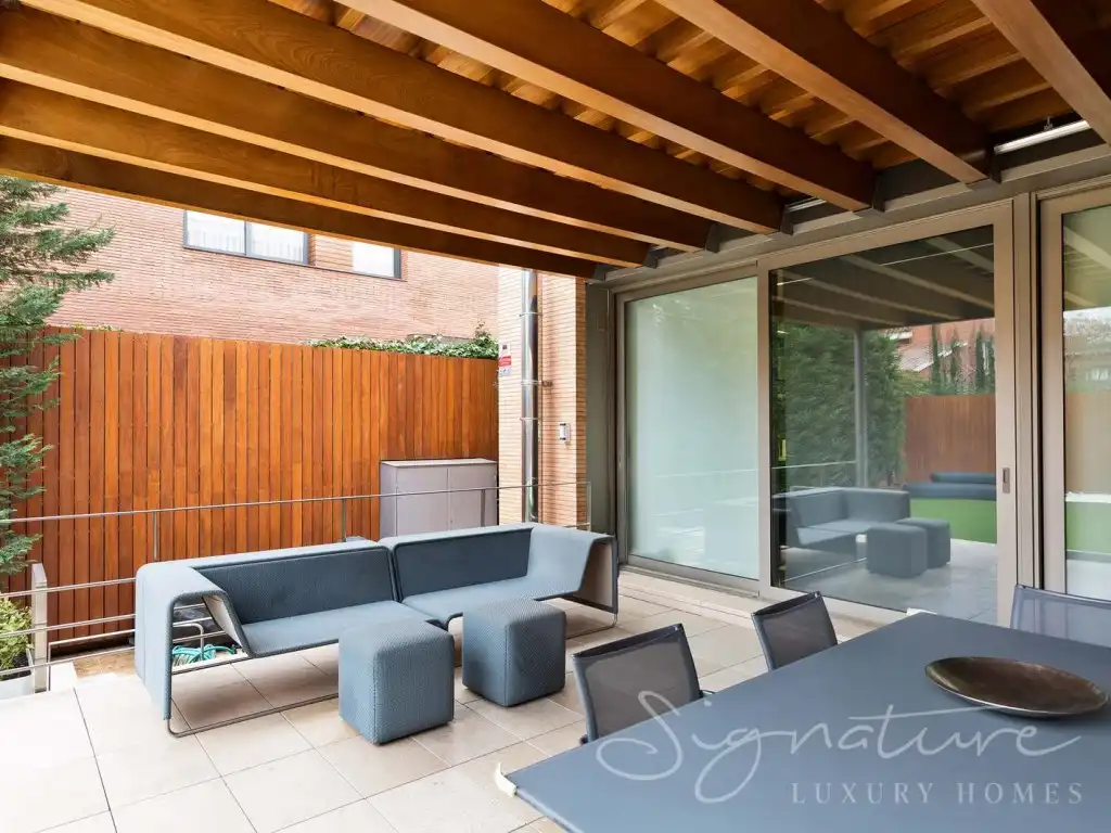 Casa con piscina en alquiler en Calle Ferran Soldevila, imagen 12