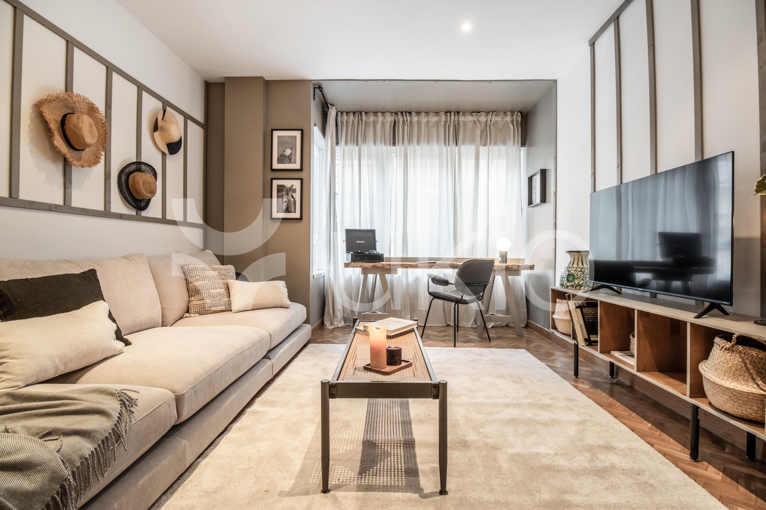 Living room of Apartment to rent in  Madrid Capital  with Air Conditioner, Heating and Storage room