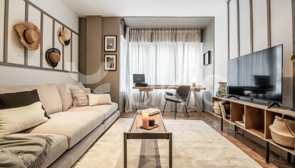 Apartamento de alquiler en Calle de Orense, Castillejos - Cuzco - Imagen 3