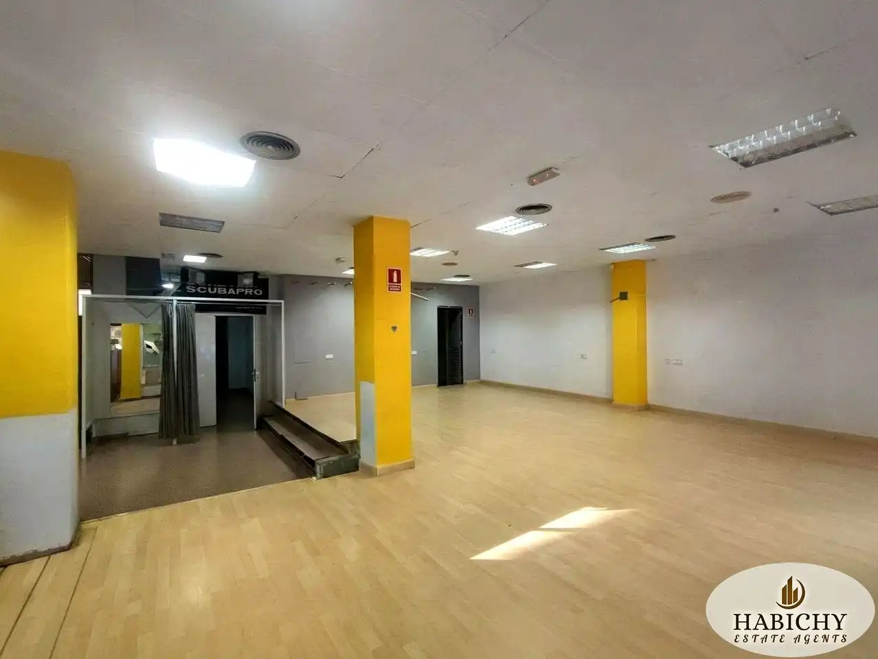 Business premises for sale in Calle Ciudad de Cádiz, imagen 4
