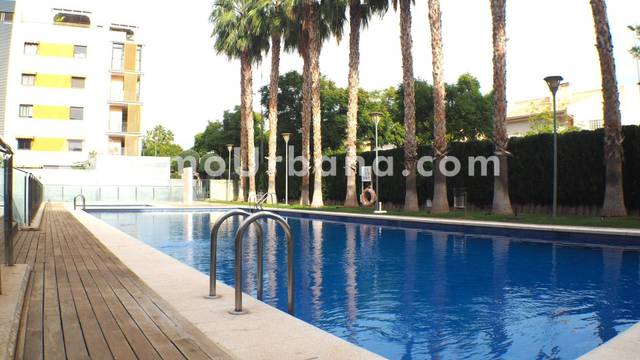 Apartamento en Alquiler en Calle del Alcalde Josep Poveda Verdú en Playa Muchavista