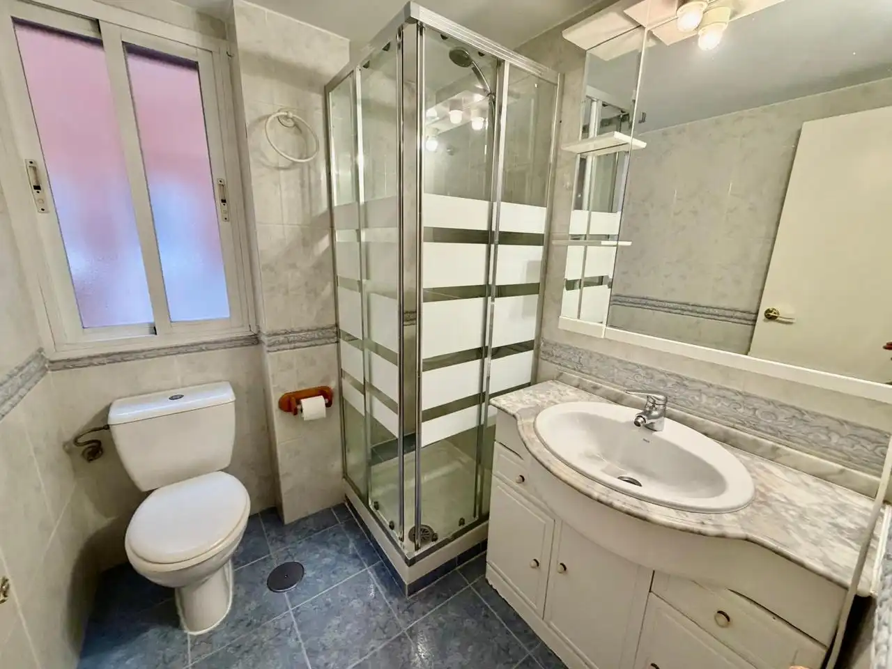 Baño de Piso en venta en Alcobendas con Calefacción y Piscina comunitaria