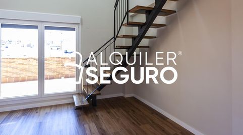 Foto 5 de Ático de alquiler en Chumbera, Berruguete, Madrid Capital
