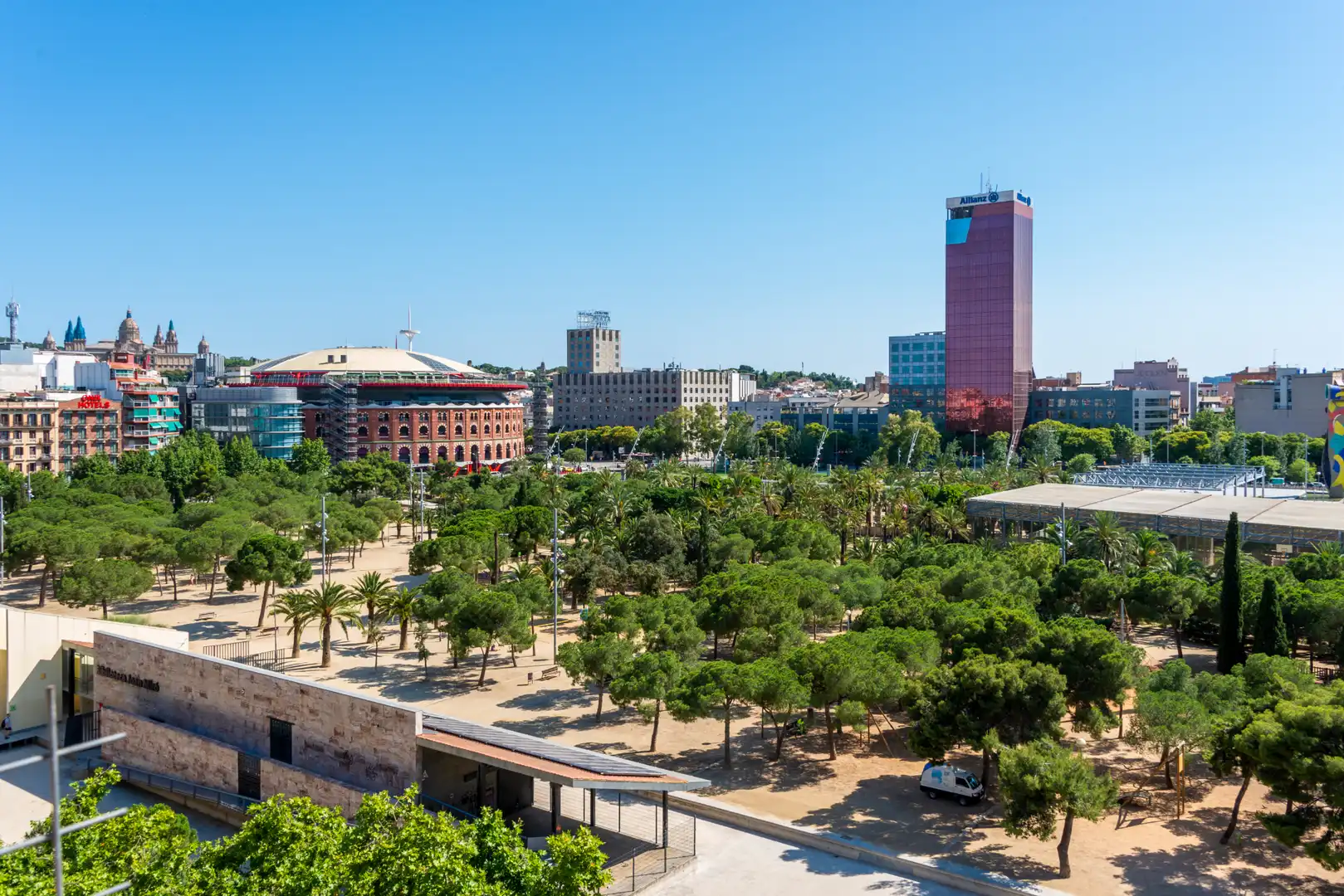 Vista exterior de Piso en venta en Barcelona con Calefacción, Parquet y Horno