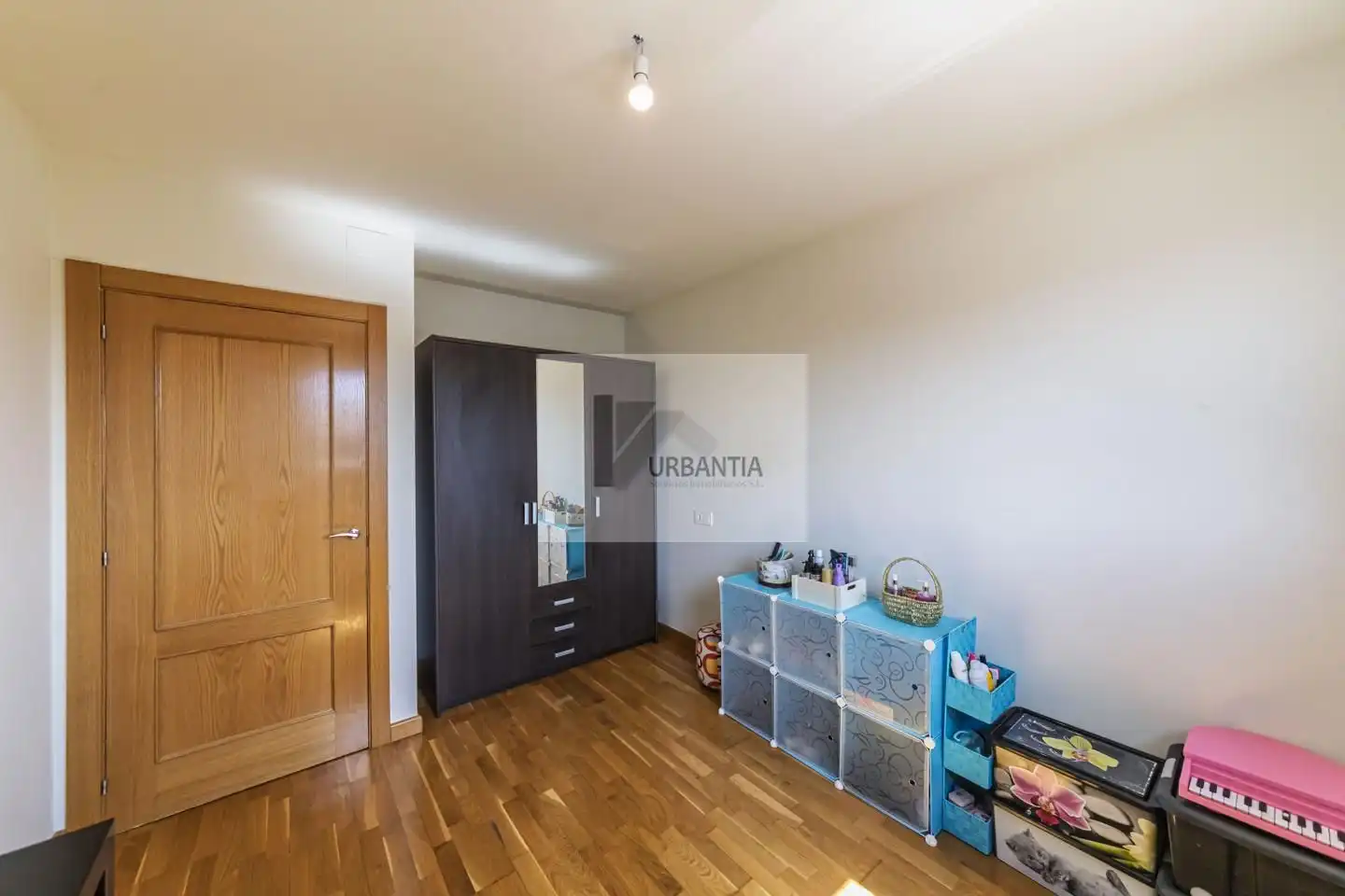 Habitación de Casa adosada en venta en Cendea de Olza / Oltza Zendea con Calefacción, Jardín privado y Parquet