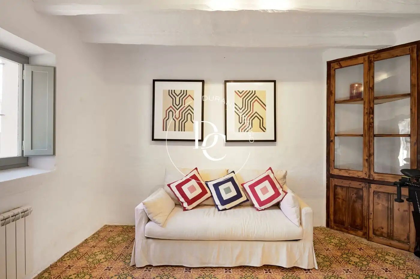 Sala de estar de Casa o chalet en venta en Torrelles de Foix con Aire acondicionado, Calefacción y Jardín privado