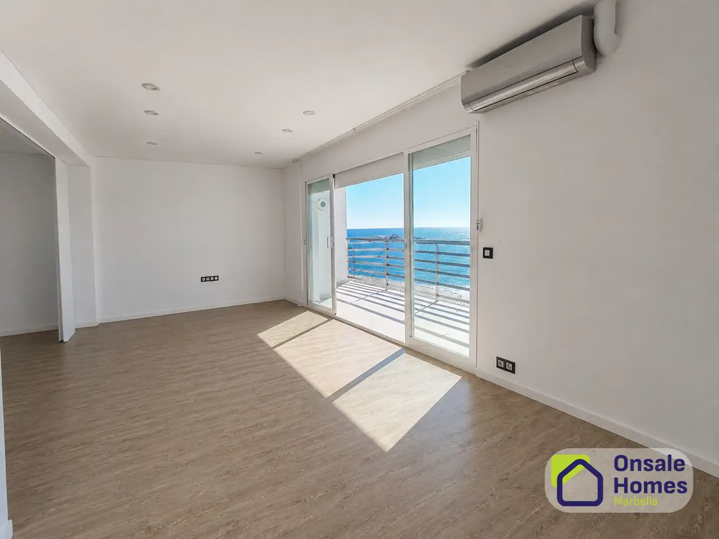 Piso en venta en Marbella con Aire acondicionado, Terraza y Balcón