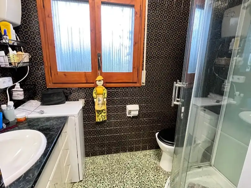 Bathroom of Houses for sale in Pratdip  with Terrace, Swimming Pool and Balcony