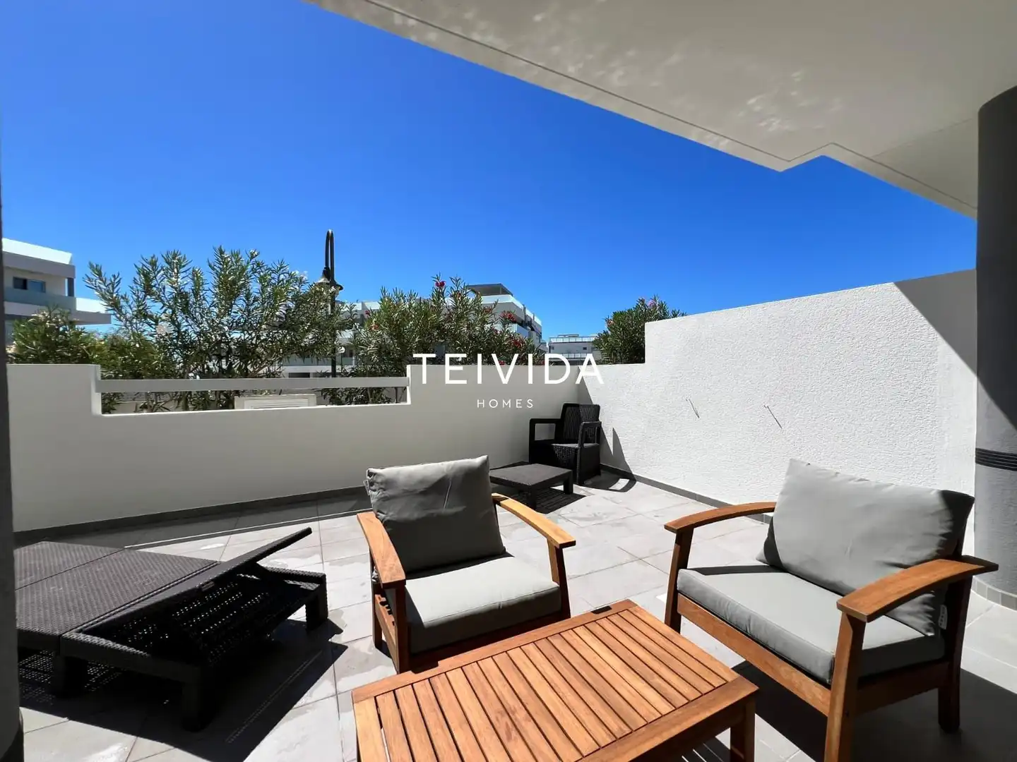 Flat with pool for sale in Calle Pizarro