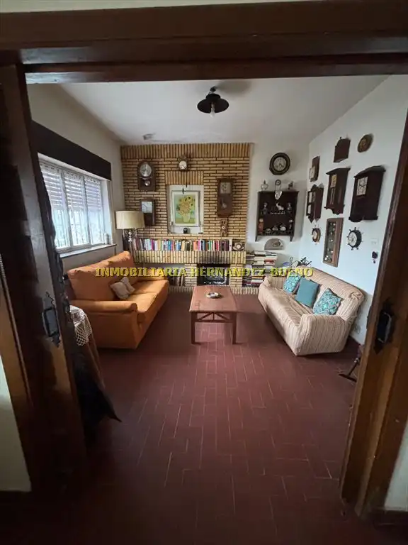 Sala d'estar de Casa o xalet en venda en Alba de Tormes amb Jardí privat i Piscina