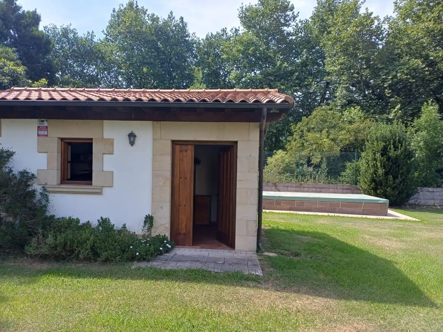 Vista exterior de Casa o chalet en venta en Puente Viesgo con Calefacción, Jardín privado y Terraza