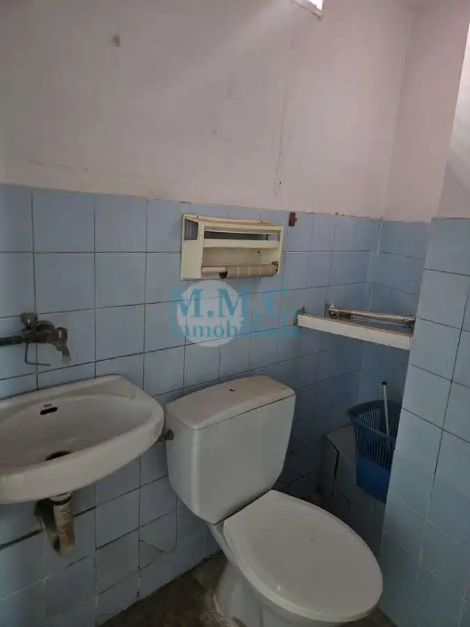 Bany de Local en venda en Almería