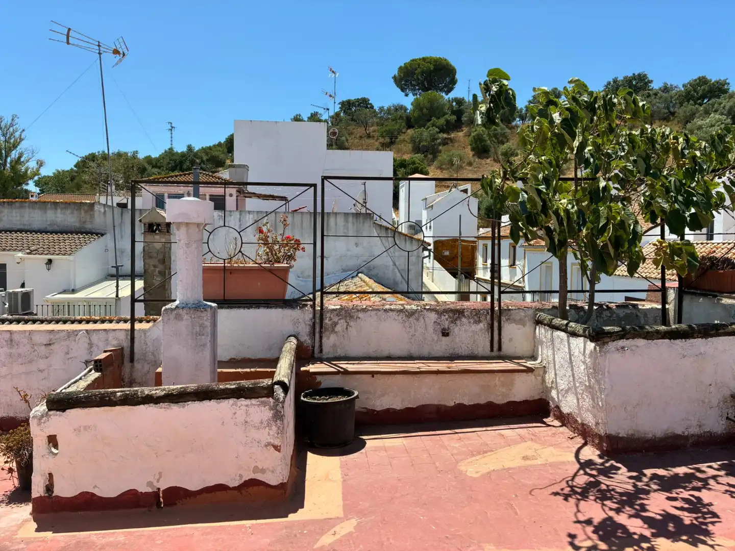 Exterior view of Houses for sale in Algar  with Private garden, Terrace and Storage room