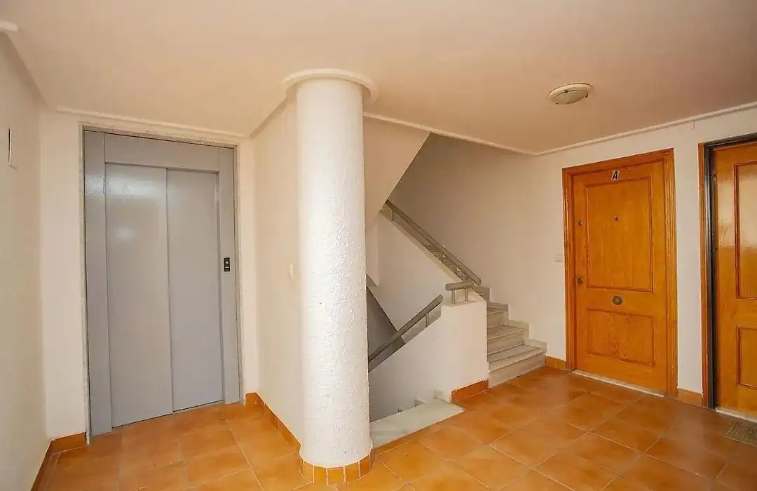 Apartamento de alquiler en Torrevieja con Aire acondicionado, Amueblado y Internet