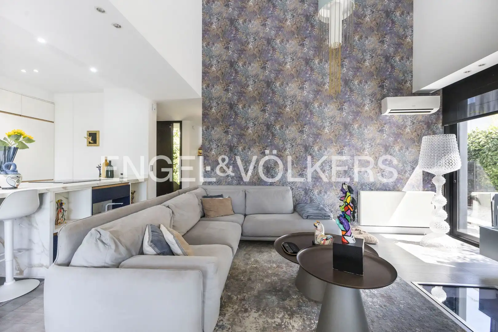 Sala de estar de Casa o chalet en venta en Torrelodones con Aire acondicionado, Calefacción y Jardín privado