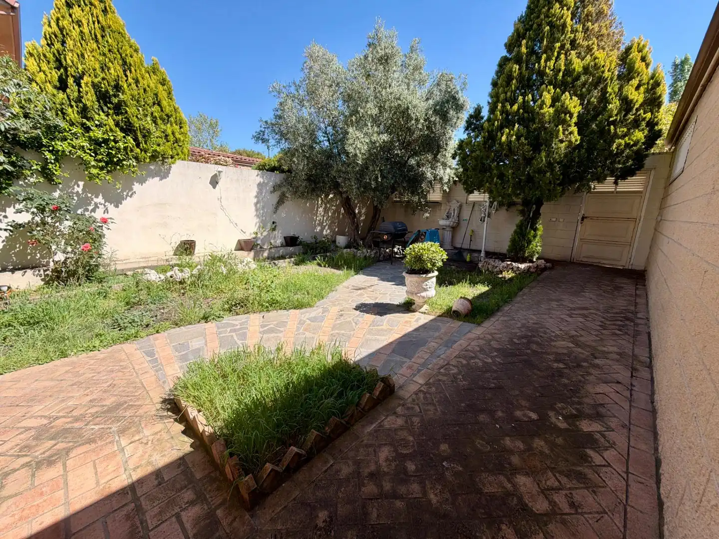 Jardín de Casa adosada en venta en Rivas-Vaciamadrid con Aire acondicionado, Calefacción y Jardín privado