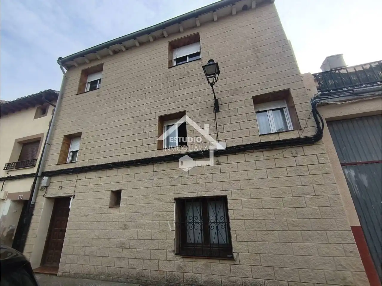 Vista exterior de Casa o xalet en venda en Bañares, La Rioja