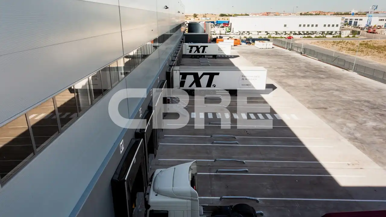 Nave industrial con ascensor en alquiler en Calle Orfebres Nave 12, imagen 17