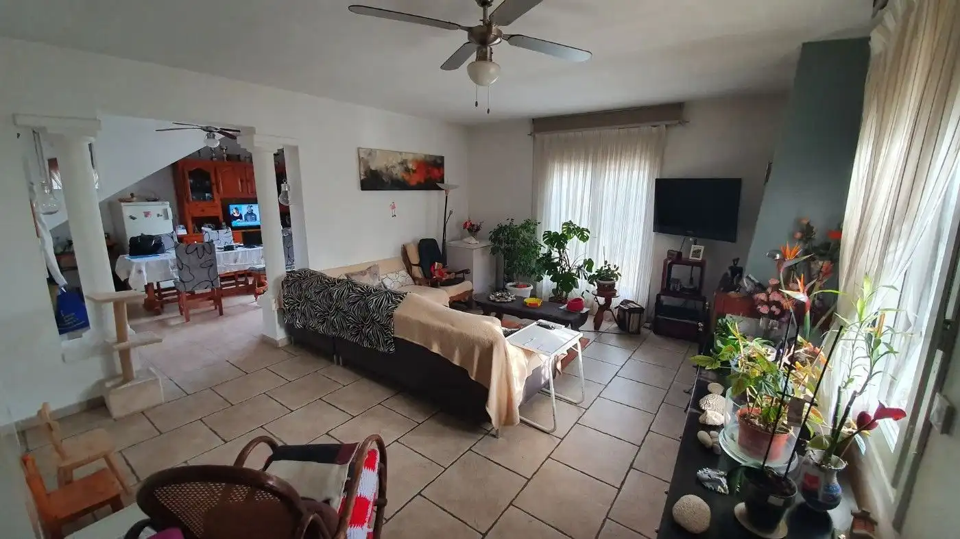 Villa mit Garten zum Verkauf in Carrer dels Lilas 3, imagen 4