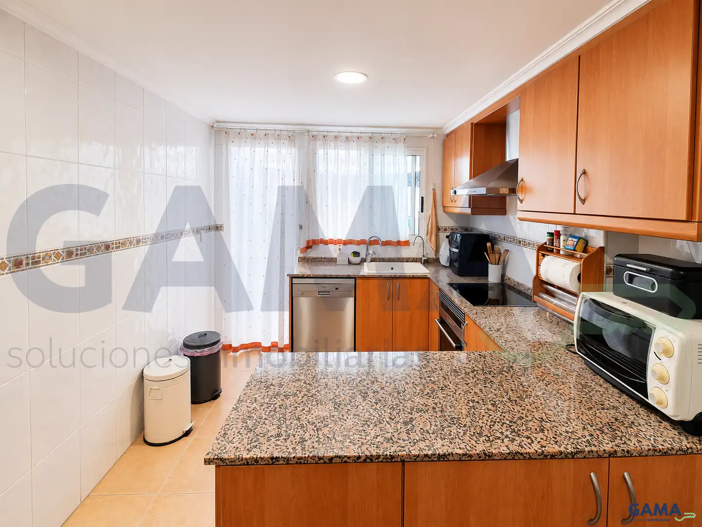 Kitchen of Flat for sale in Algemesí  with Air Conditioner
