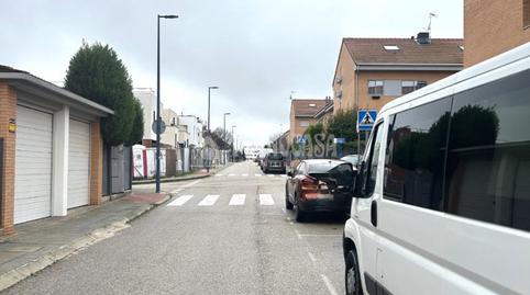 Foto 3 de Casa adosada en venta en Los Hueros, Villalbilla