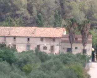 Vista exterior de Casa o xalet en venda en Alcover amb Jardí privat, Terrassa i Traster