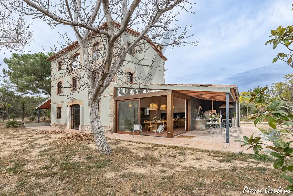 Vista exterior de Finca rústica en venda en Riudoms amb Calefacció, Jardí privat i Terrassa
