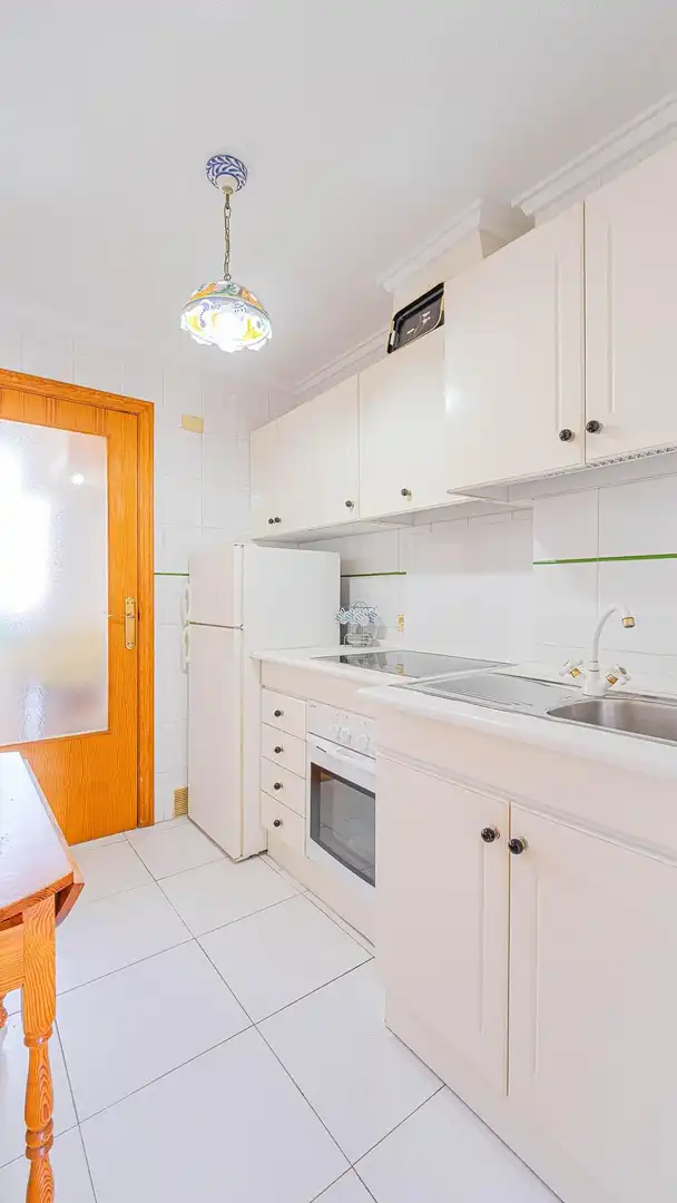Küche von Wohnungen zum Verkauf in Torrevieja mit Terrasse und Gemeinschaftspool