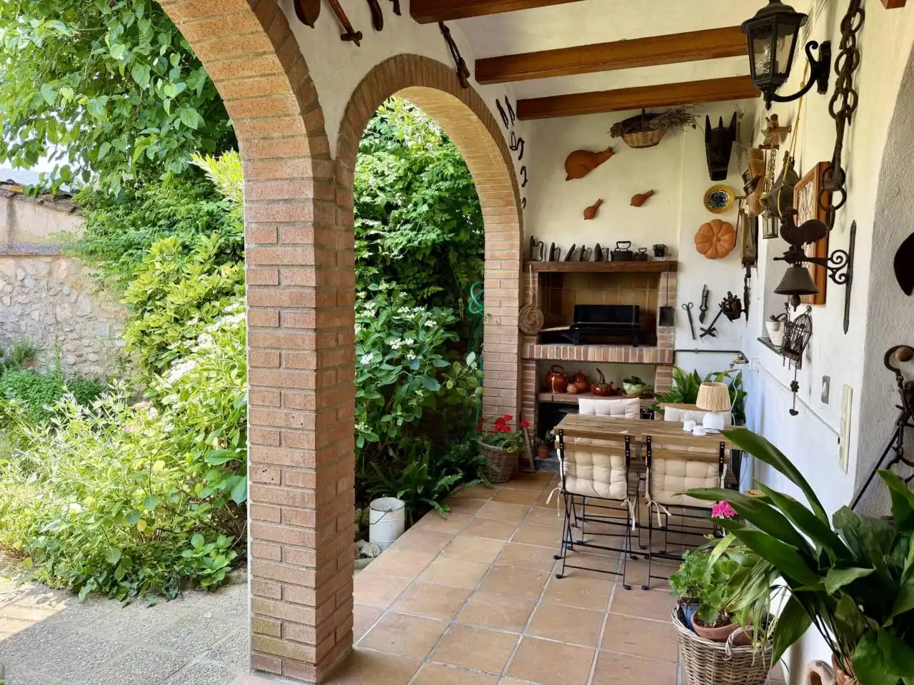 Terrassa de Casa o xalet en venda en Tortellà amb Jardí privat i Moblat