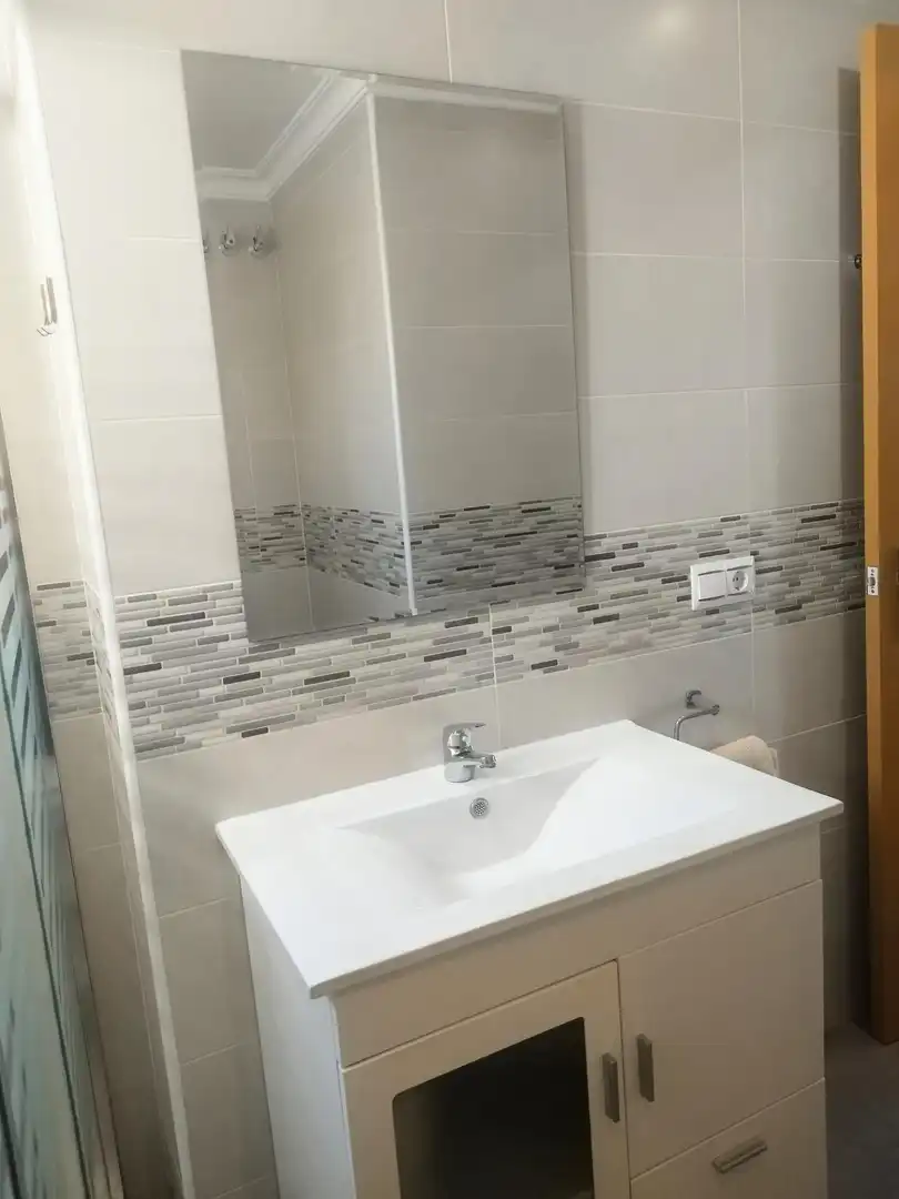 Badezimmer von Wohnung zum Verkauf in Málaga mit Klimaanlage und Terrasse